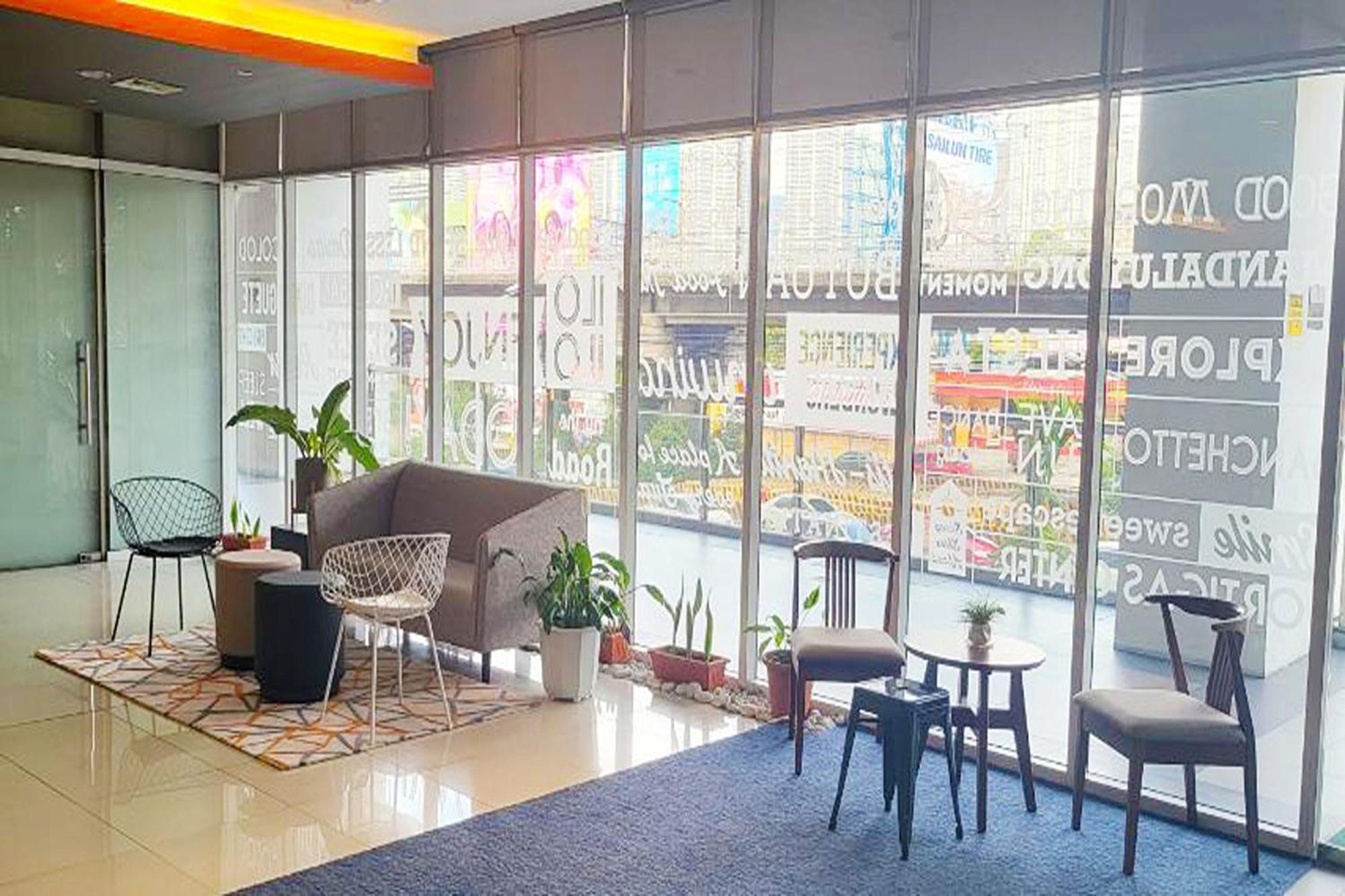 Go Hotels Plus Mandaluyong Exterior photo