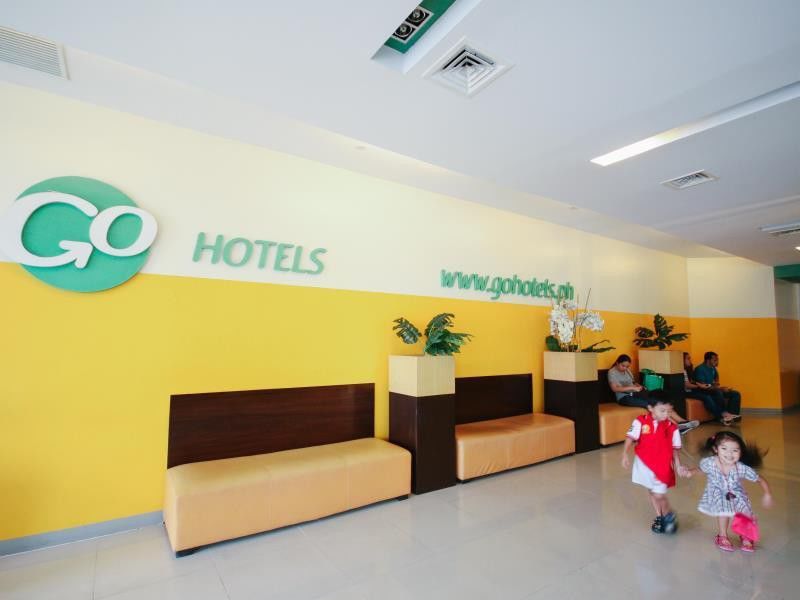 Go Hotels Plus Mandaluyong Manila Exterior photo