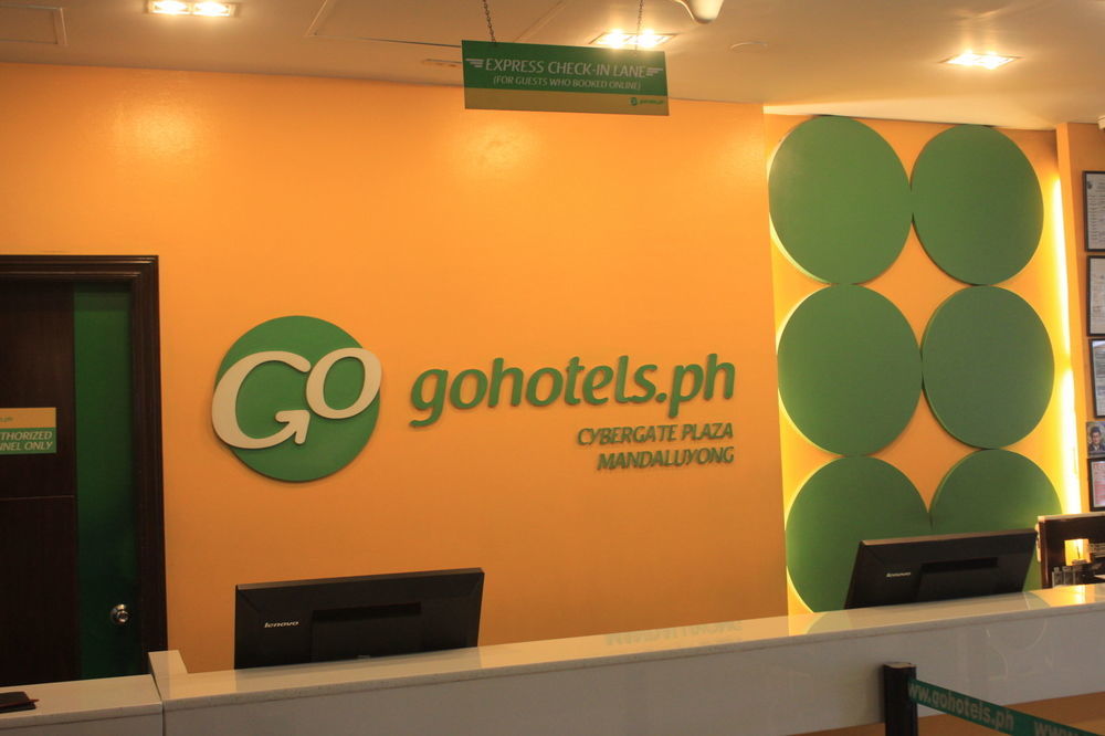 Go Hotels Plus Mandaluyong Manila Exterior photo