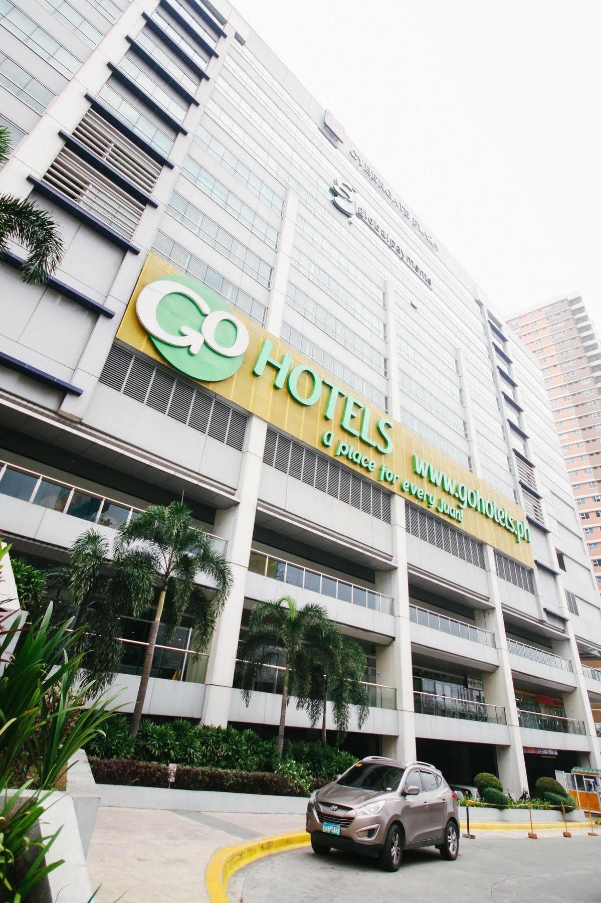 Go Hotels Plus Mandaluyong Manila Exterior photo